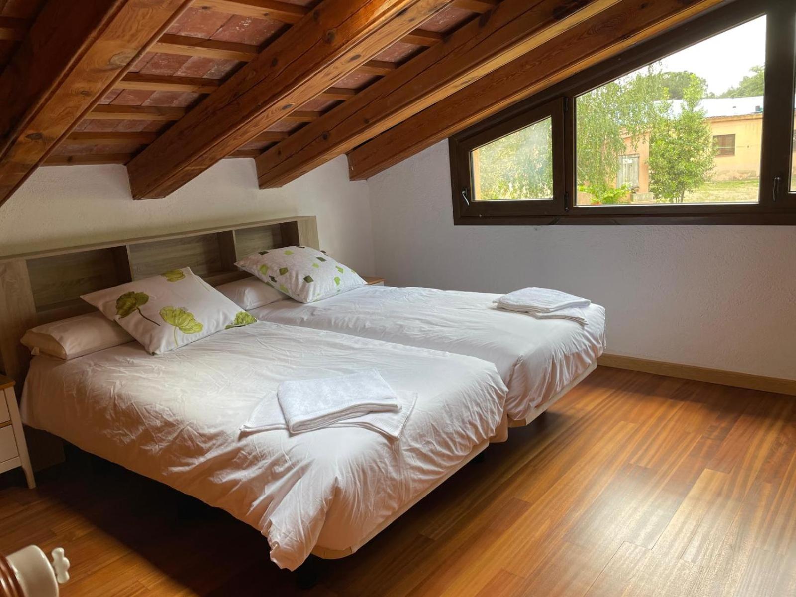 Casa Rural El Bruguer Vell Santa Eulalia de Ronsana Bagian luar foto