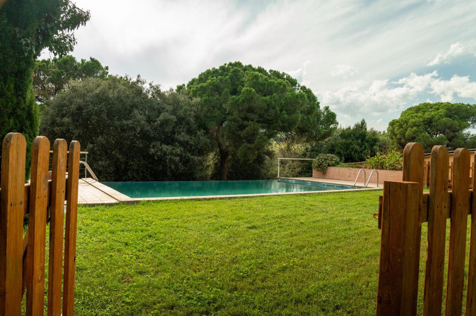 Casa Rural El Bruguer Vell Santa Eulalia de Ronsana Bagian luar foto