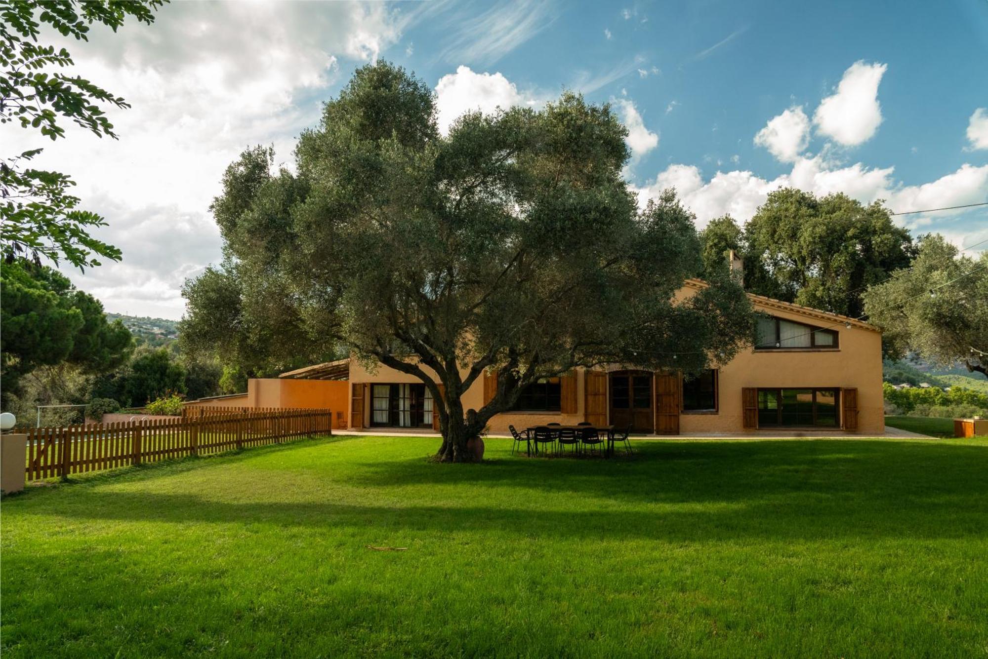 Casa Rural El Bruguer Vell Santa Eulalia de Ronsana Bagian luar foto